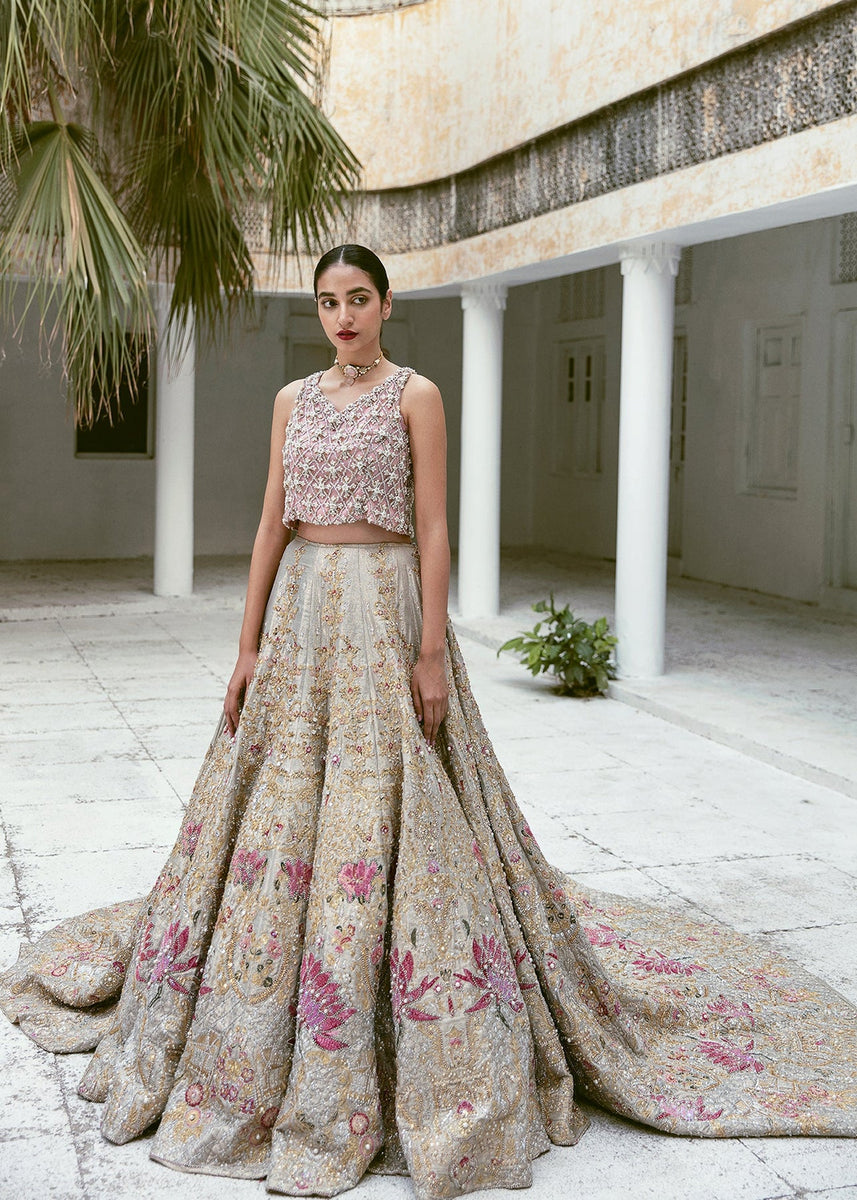Bridal lehenga hotsell with tail