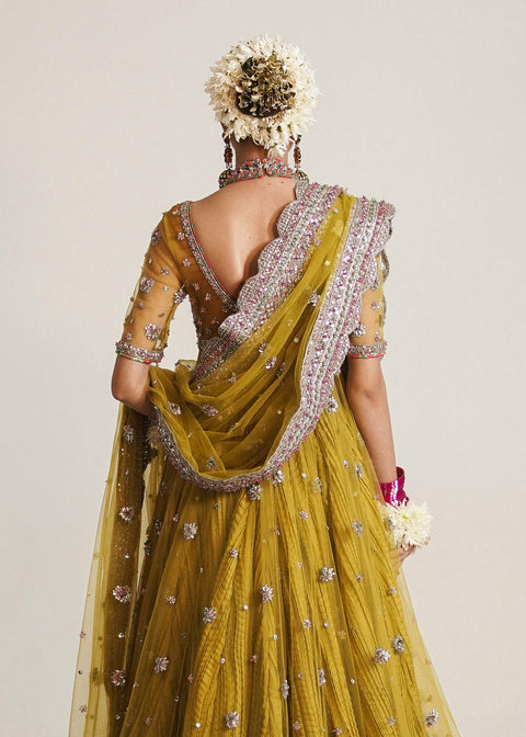 Pakistani Mehndi Dress In Pishwas Style