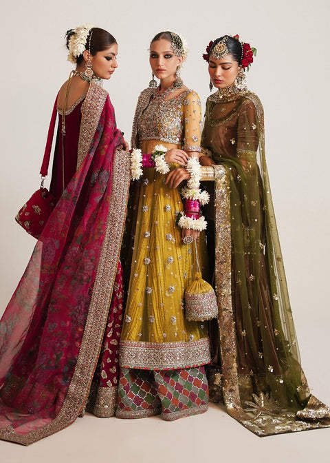 Pakistani Mehndi Dress In Pishwas Style