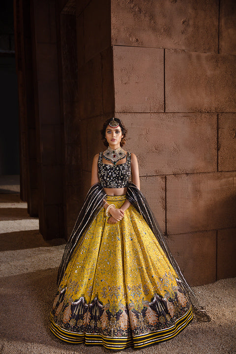 Pakistani Mehndi Lehnga In Golden Color