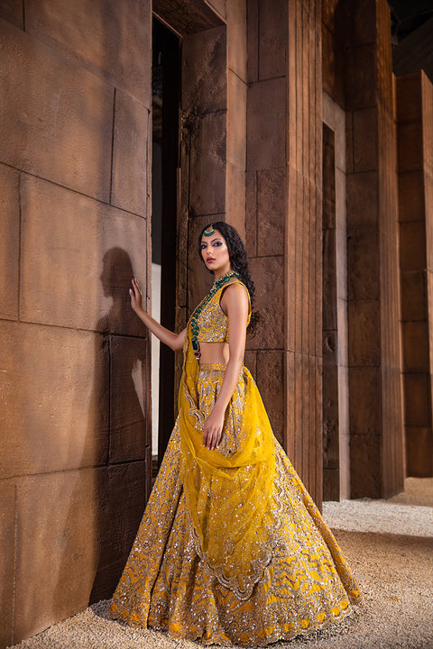 Pakistani Bridal Yellow Mehndi Dress