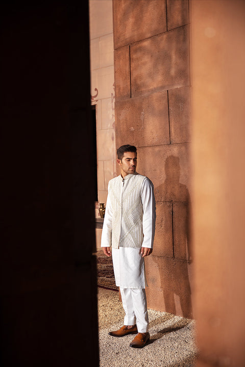Pakistani Men Sherwani white color with wascot