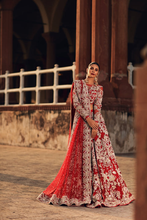 Beautiful Pakistani Bridal Dresses in Red Lehenga Choli